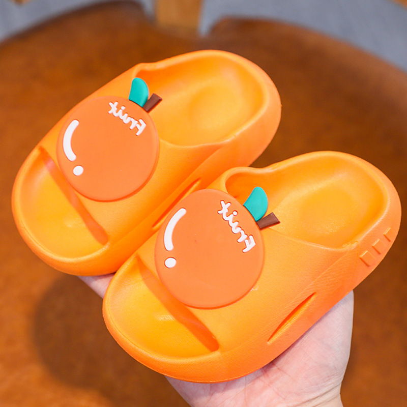 Zapatillas para niños, bebé de dibujos animados para niños pequeños y medianos, zapatos de princesa de fresa para niños de verano suaves