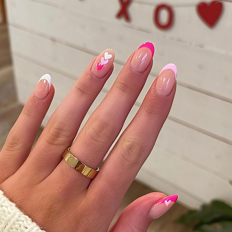Valentine's Day Manicure, Simple French Heart Fake Nails, European and American Cross-Border Wearable Nails, Cute Pink Nails