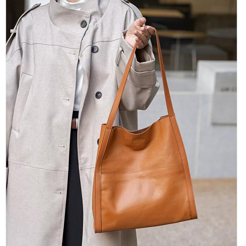 Women's Genuine Leather Tote Bag 2026 New Arrival Large Capacity Commuter Bag Top Grain Cowhide Shoulder Bag Fashion Simple Underarm Bag - Thumbnail 2