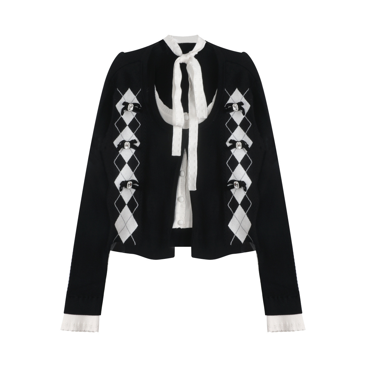 2025年の春の新商品のモダンな白黒の衝突色のリボンは菱格のニットの上着の秋のファッションの高級感をつなぎ合わせます。