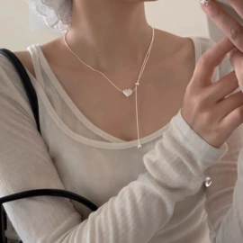 戒指;项链;耳钉