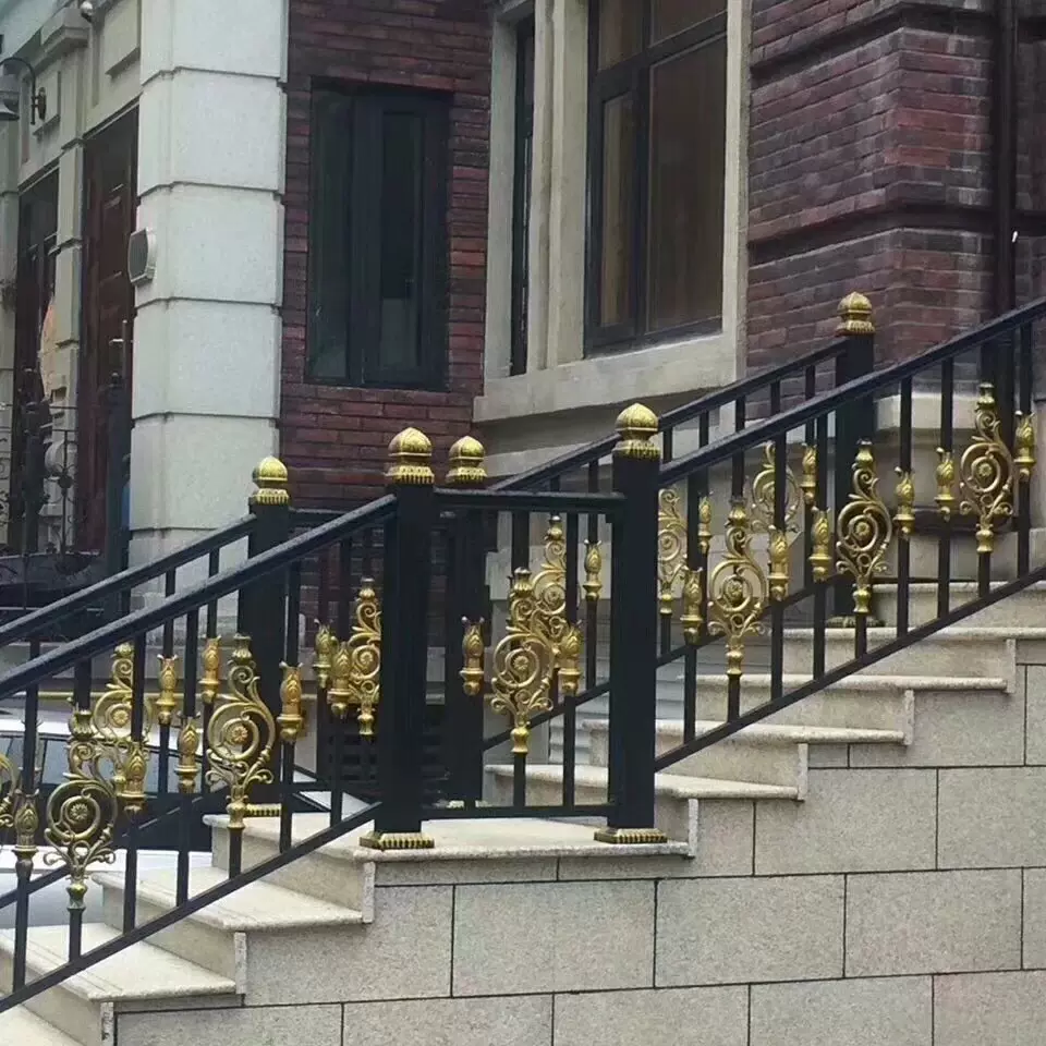 别墅室外阳台全铝合金整装踏步楼梯复式铝艺旋转楼梯