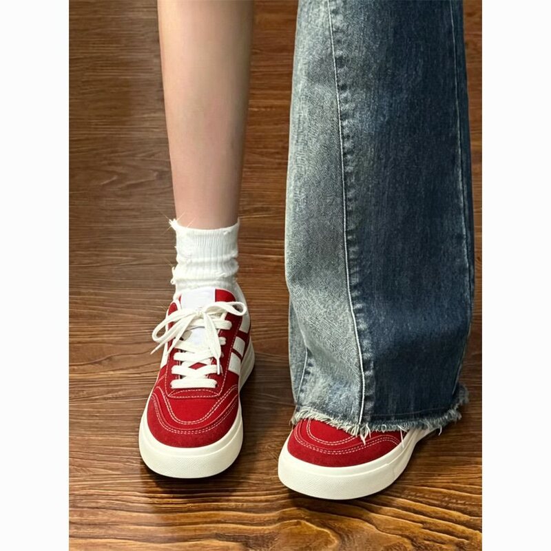 Dgda Retro Red Sneakers for Women, Versatile Casual Canvas Shoes, Thick-Soled Hong Kong Style Niche Design Chic Shoes