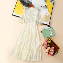 2025早春新款真丝法式女人味重工刺绣收腰桑蚕丝度假风连衣女长裙