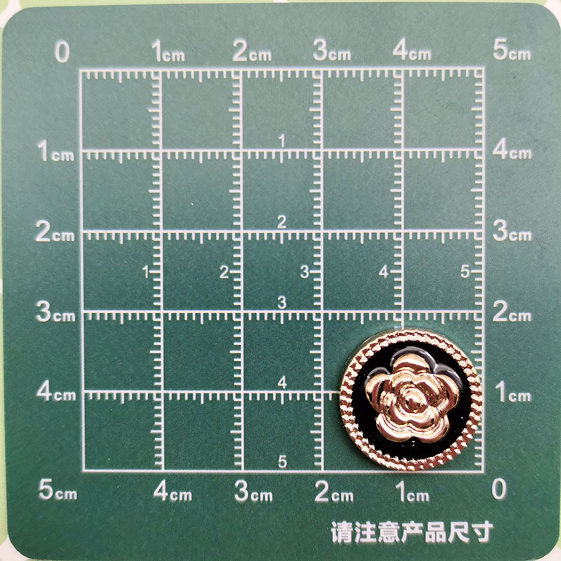 Temperamento de moda blanco y negro pequeño viento fragante cuatro hojas accesorios de plástico corazón de melocotón DIY pinzas de cabello material de ropa de correa