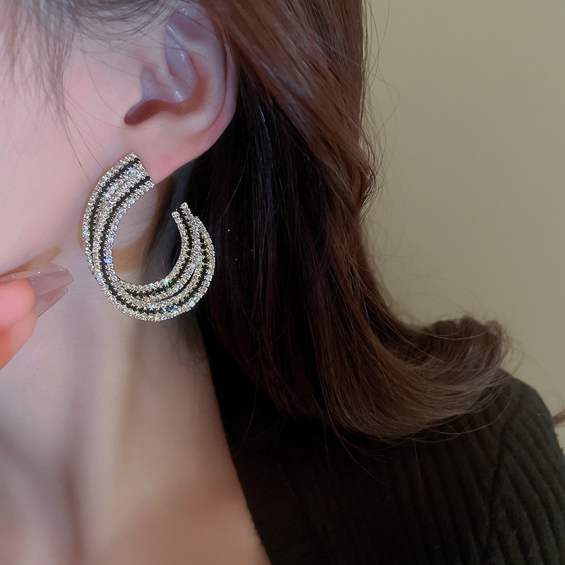 Fashion C Shape Water Droplets Copper Inlay Rhinestones Drop Earrings 1 Pair