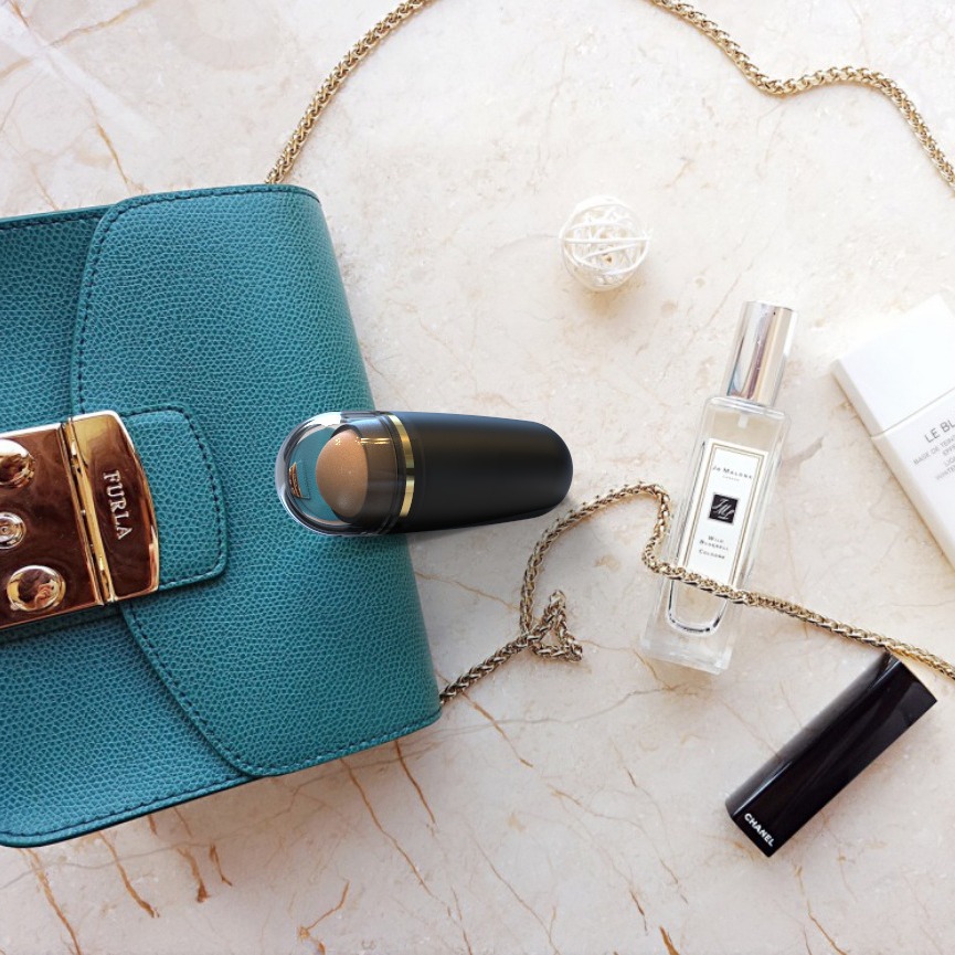 Mini Volcanic Stone Oil Absorbing Ball Facial Oil Absorbing, Pore Minimizing Cleansing Roller Beauty Makeup Small Tool for Home Use