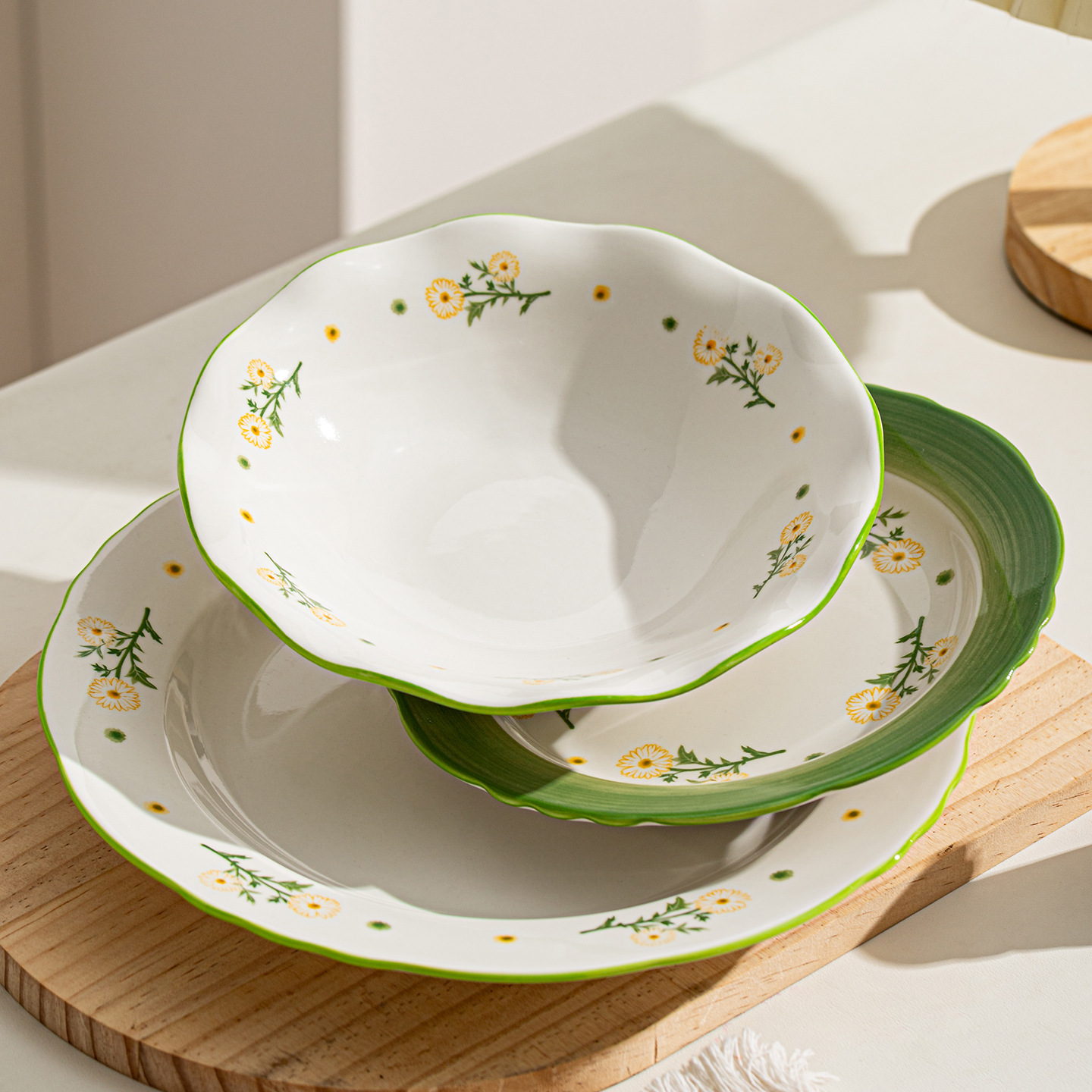 Petita margarita fresca platos de platos nuevos platos de cerámica cubiertos esmalte platos de platos de color platos de platos superficiales set de platos profundos