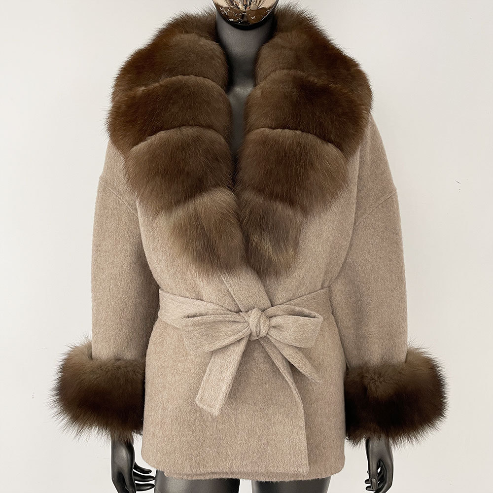 카키 + 모조 밍크