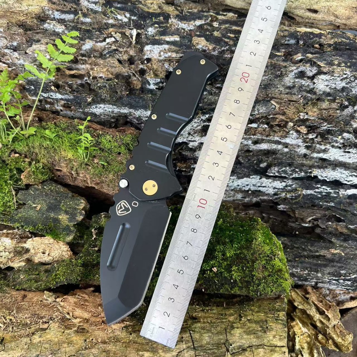 户外生存刀登山便携折叠刀重型折刀户外露营刀随身小刀防身刀锋利