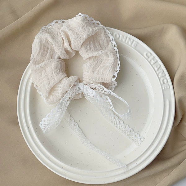 With bow, white