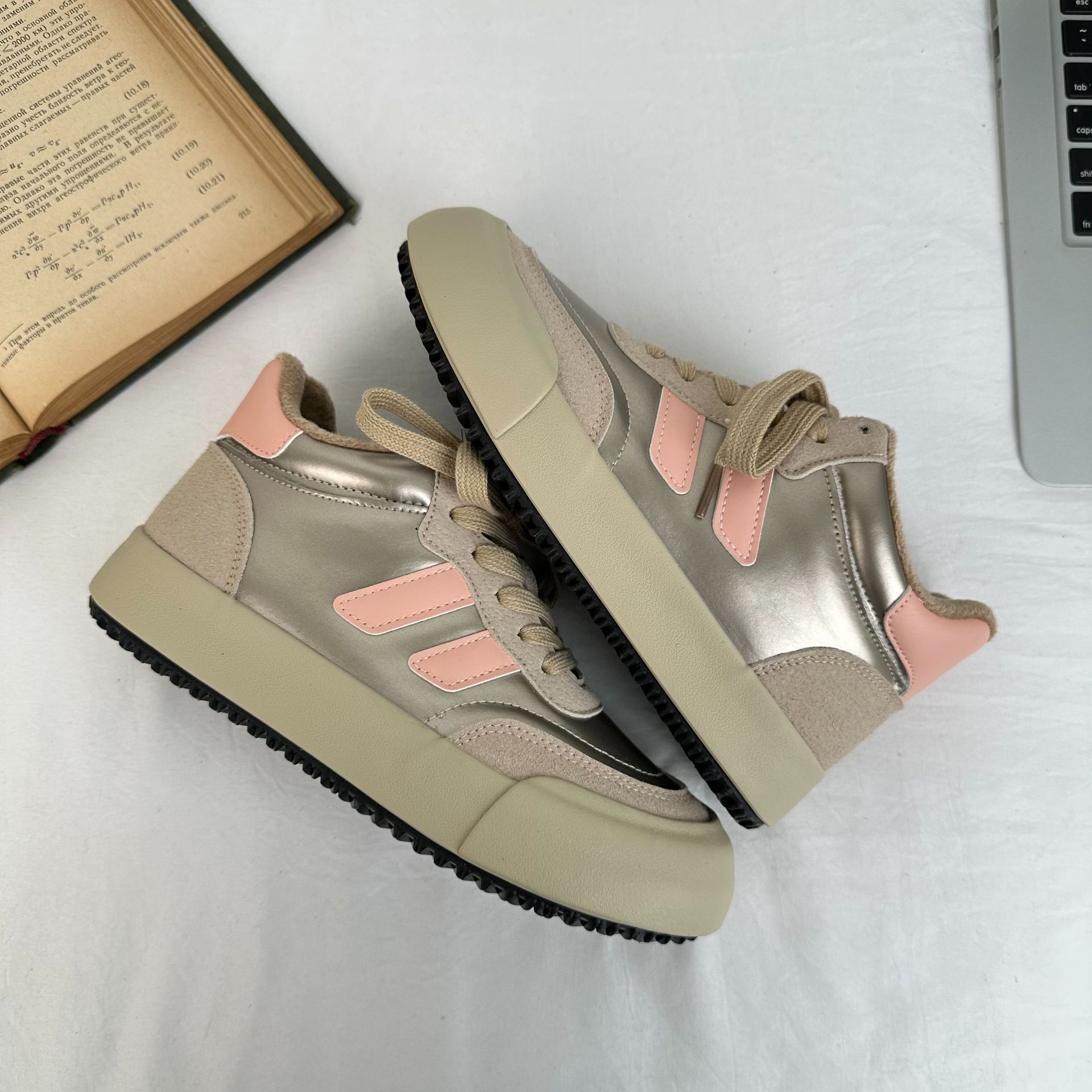 Versión europea de las zapatillas de deporte altas para mujer 2024 otoño e invierno nuevos zapatos casuales de todo fósforo botas de nieve a juego de color de cabeza grande algodón 6587