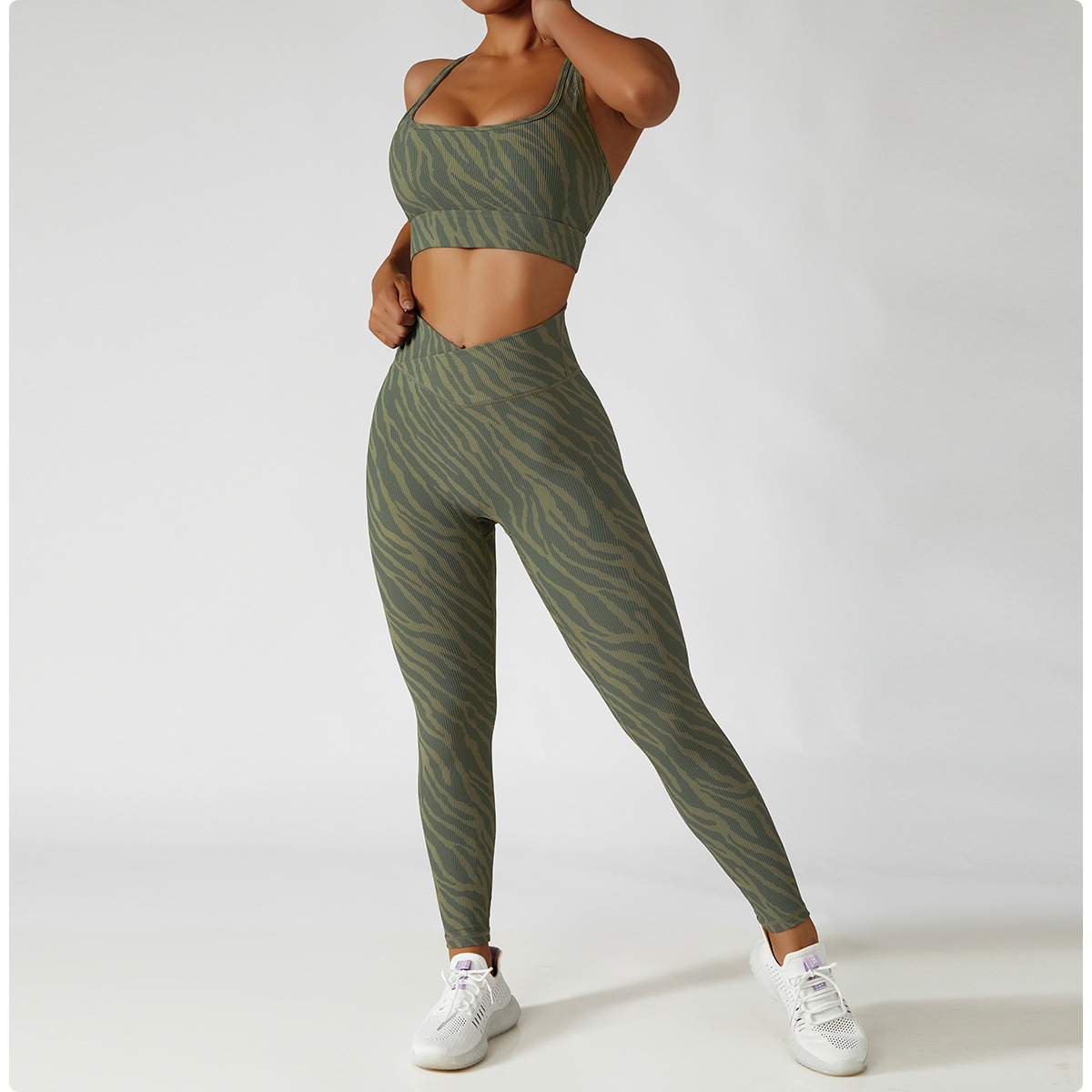 5 Model Show-BWX6398-3_10.jpg