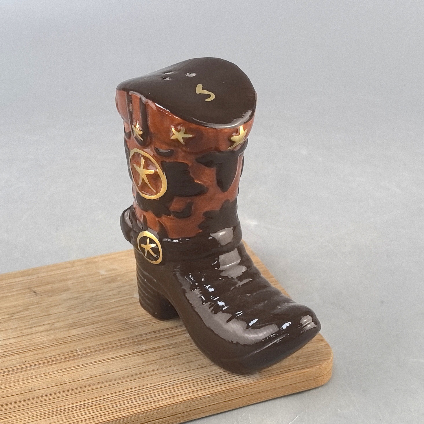 Spot cuidadosamente seleccionado botella de pimienta de cerámica navideña serie muñeco de nieve botella de condimento sólido de cocina porosa de estilo occidental