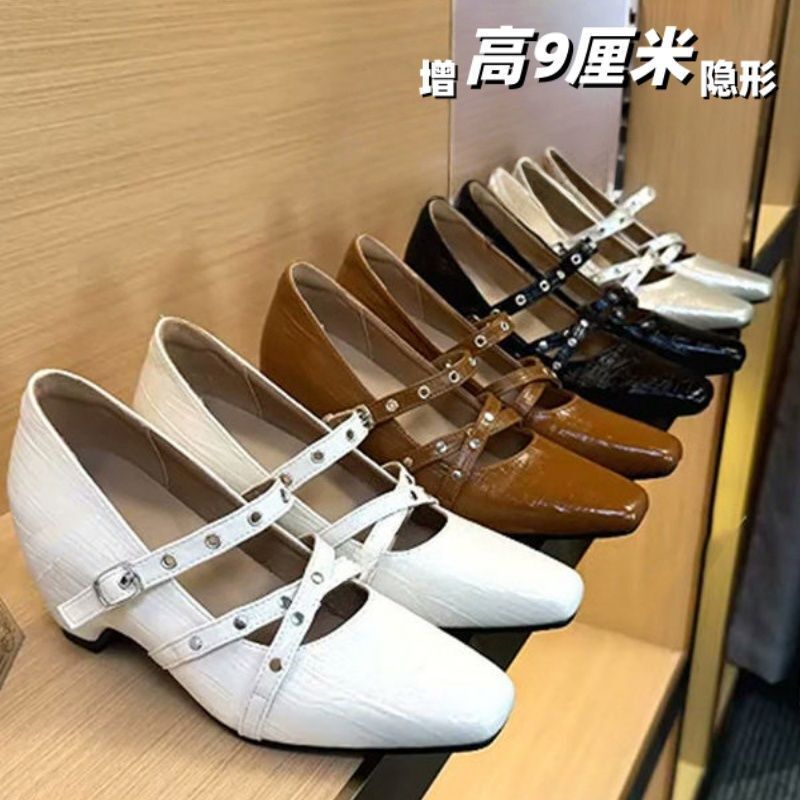 French-style square-toed chunky-heeled Mary Jane shoes for women, new spring-summer model with a buckle strap, shallow cut, and internal height increase French-style square-toed chunky-heeled Mary Jane shoes for women, new spring-summer model with a buckle strap, shallow cut, and internal height increase