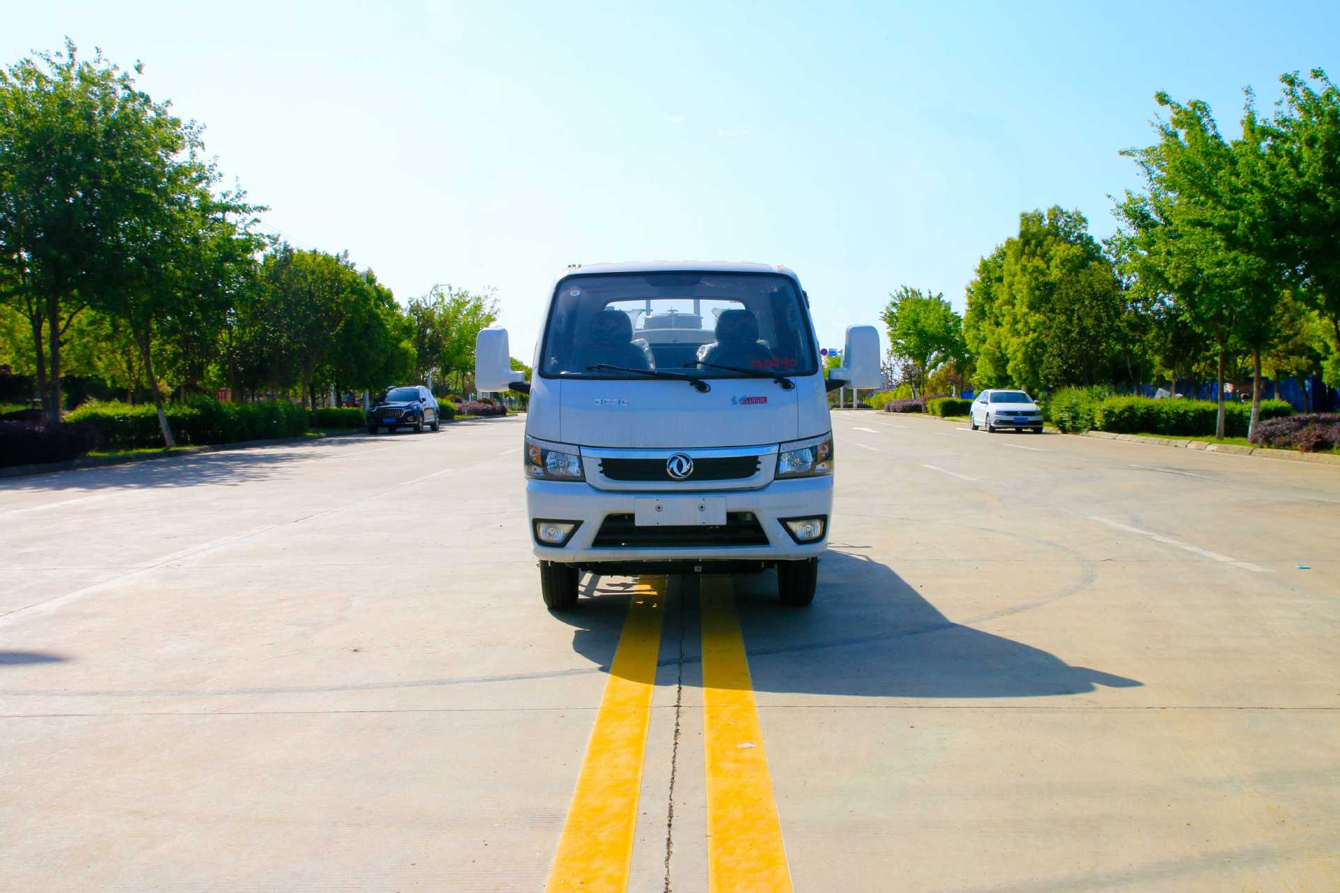Dongfeng Tuyi Blue Brand 2 Square 5 Square Sprinkler Truck Fog Cannon Truck Greening Spray Truck Nationwide Delivery Support Installment