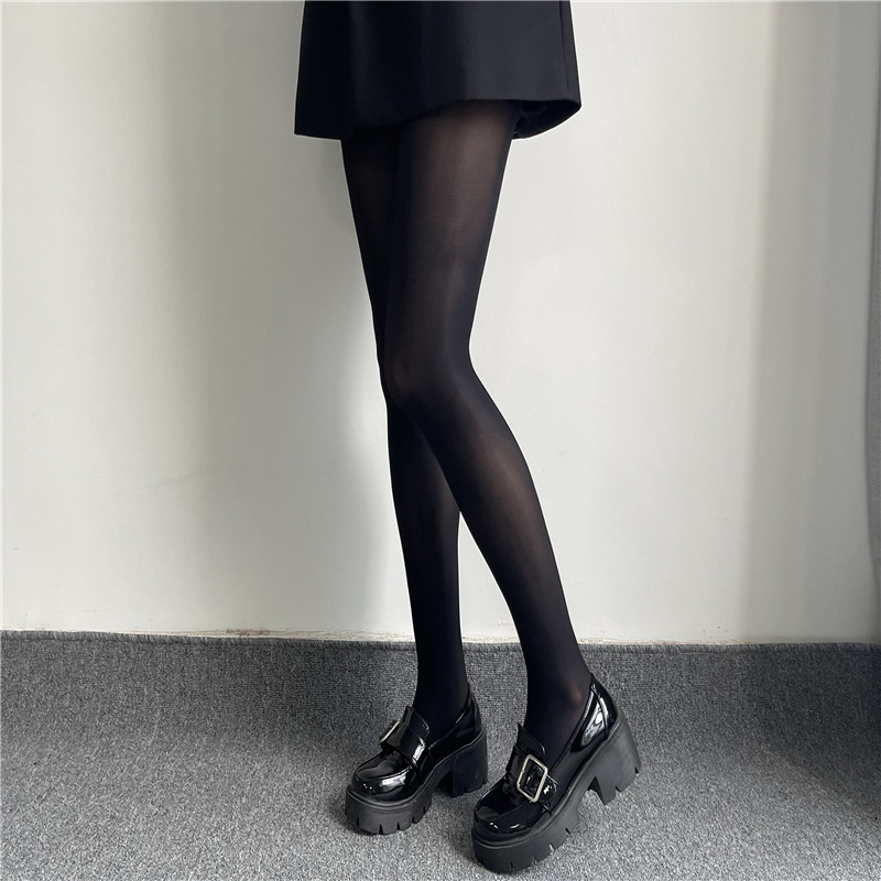 Medias de acero máscara de agua pantimedias suela delgada de mujer antideslizante anti-enganche carne color negro base calcetines al por mayor