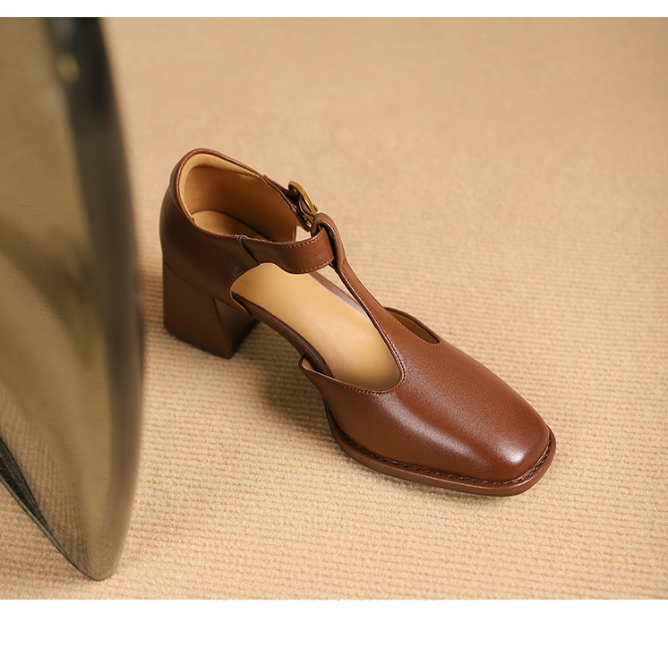 Sandal nữ quai chữ T đầu vuông hở mũi đế bệt — Màu nâu chi tiết 17