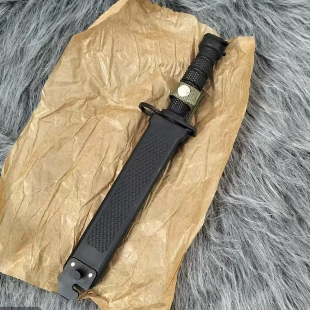 高品质黄油纸一体95高硬度家用小刀军刀鞘户外登山求生刀套