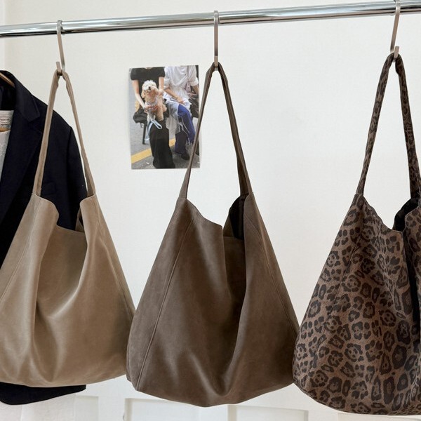 Autumn and Winter New Suede Tote Bag Large Capacity Commuter Casual Shoulder Bag Fashionable Korean Versatile Simple Women's Bag