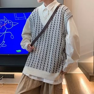 Spring and Autumn V-neck sweater vest men's waistcoat trendy Japanese loose sleeveless sweater with shirt trendy