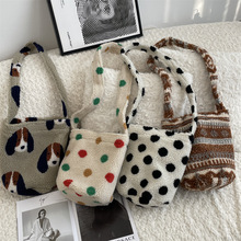 410241 彩色波点毛绒包羊羔毛水桶包大容量购物袋单肩斜挎腋下包