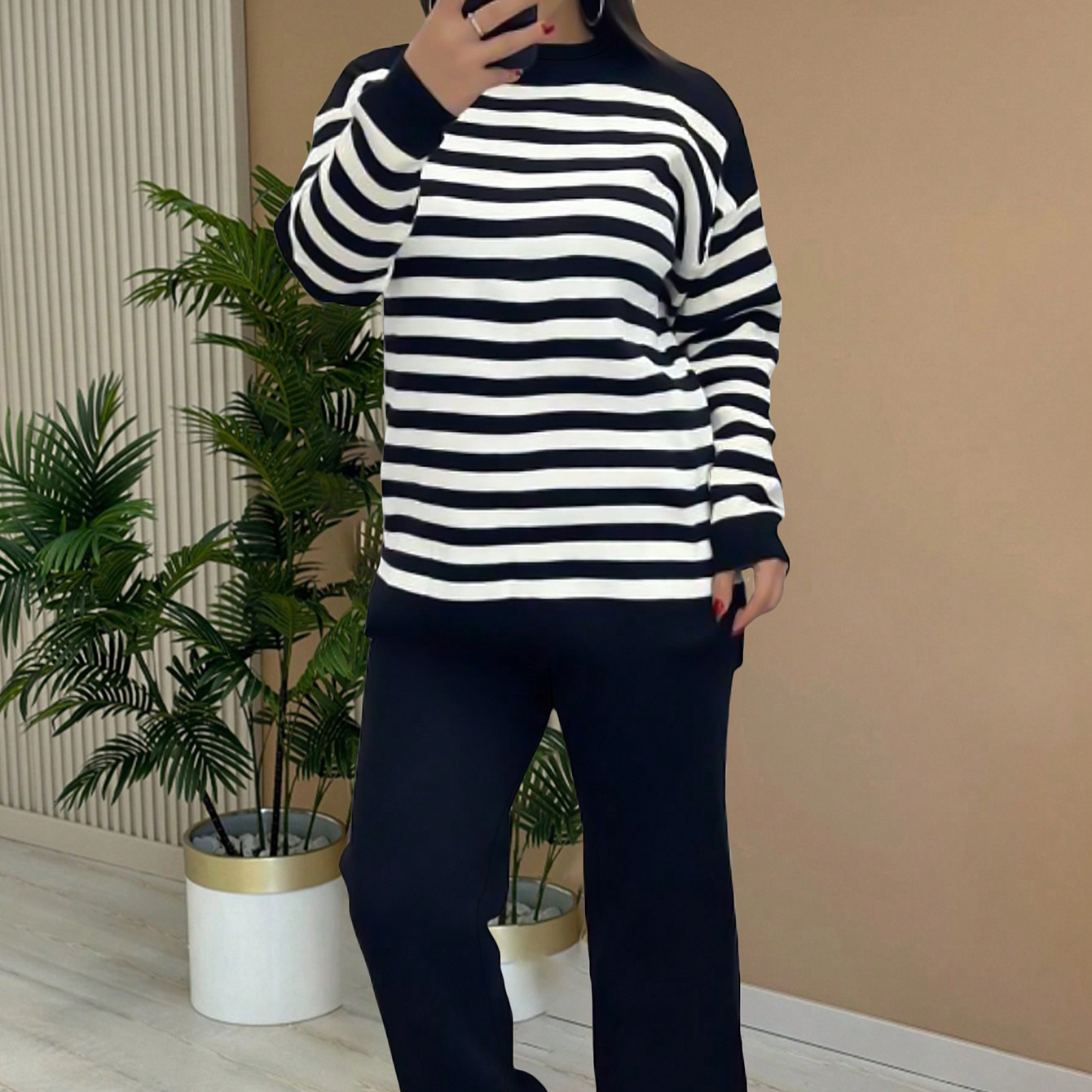 Women's Striped Color Block Two Piece Set Long Sleeve Crew Neck Top with Solid Color Bottom for Spring Autumn Winter_ecoleips.com