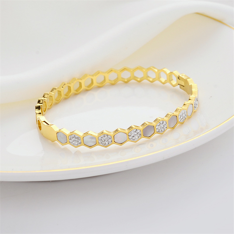 Pulsera de titanio y acero para mujer, diseño moderno y sencillo, pulsera de lujo que no se desvanece, venta al por mayor en stock.