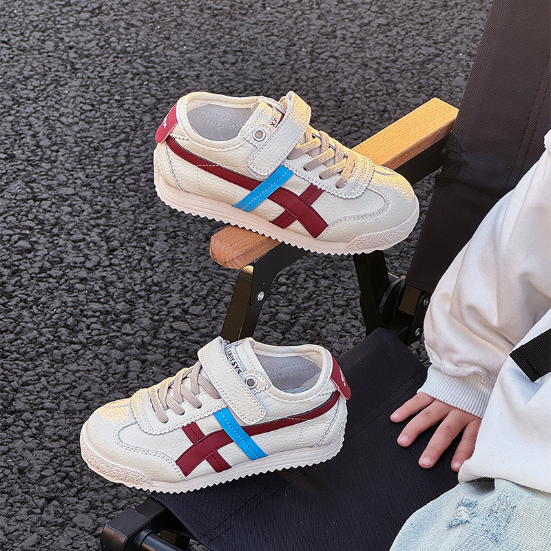 子供靴 2025 春の新スタイルカジュアルソフトソールスポーツシューズ男の子と女の子用ベビーシューズ軽量で多用途な本革子供靴|undefined