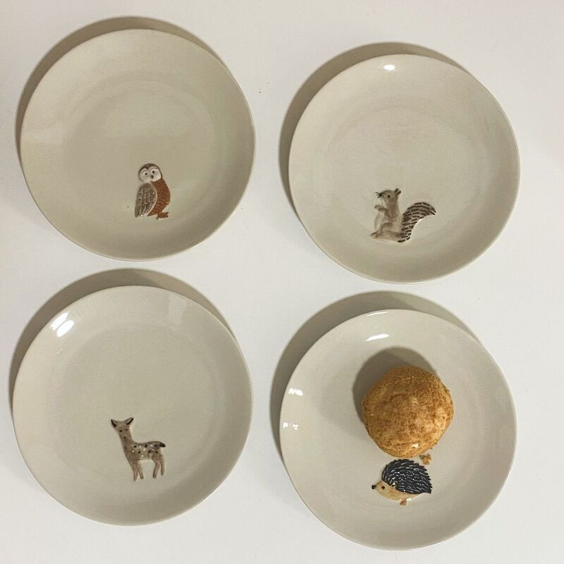 High-Quality World Market Ceramic Embossed Small Animal Plate Underglaze Dessert Plate Bone China Plate High-Quality World Market Ceramic Embossed Small Animal Plate Underglaze Dessert Plate Bone China Plate