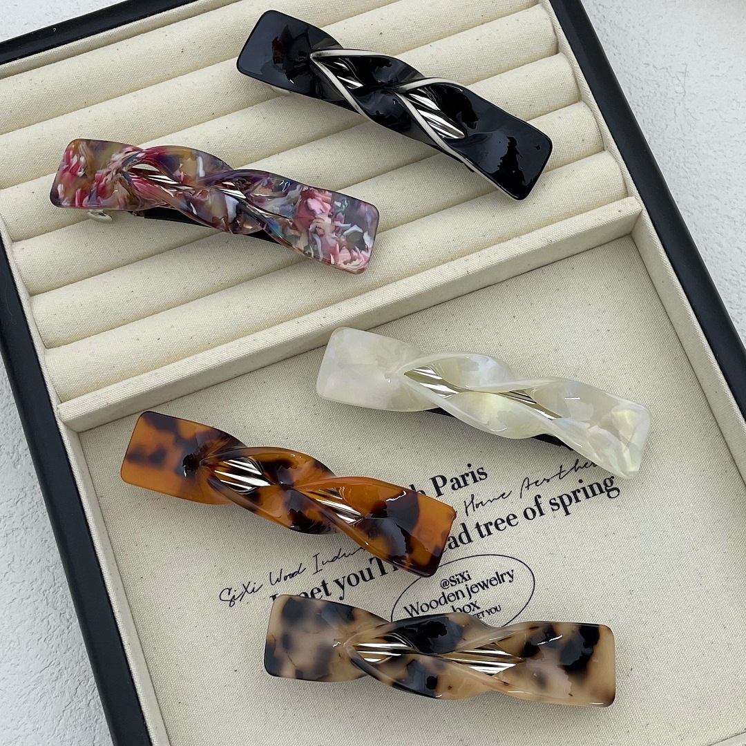 Korean-style Acetic Acid Twist Spring Clip French High-end Leopard Print One-character Clip Women's Side Clip Back Head Sweet Hair Clip