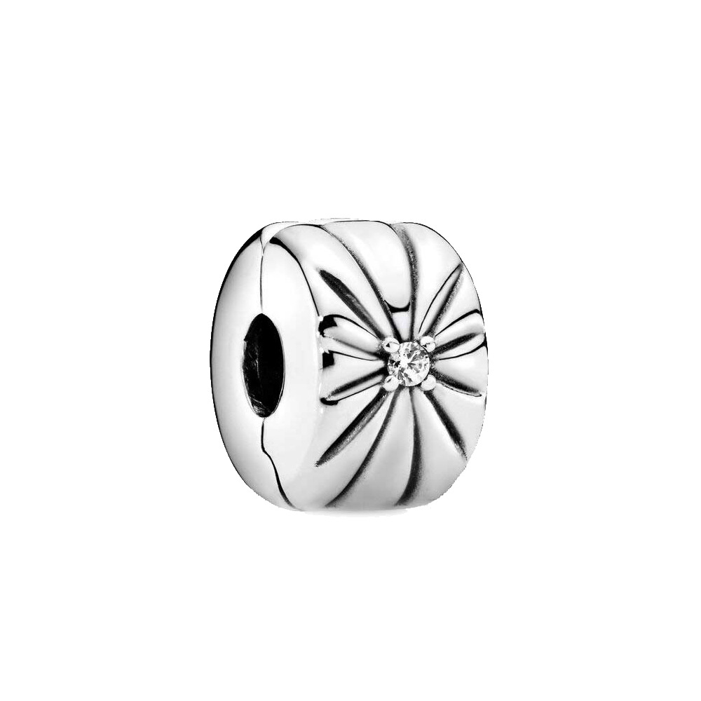 Mignon Forme De Cœur Fleur Le Cuivre Placage Plaqué Argent Bijoux Accessoires display picture 2