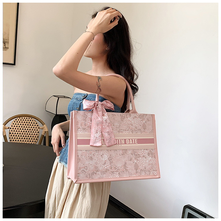 Bolso de mano para mujer nuevo 2024 bolso impreso de moda transfronteriza bolso de hombro de Cercanías de trabajo de alto grado