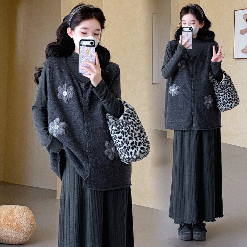 Cat Single [O'S Garden] XMF's maternity wear collection: new autumn/winter vest and skirt three-piece set
