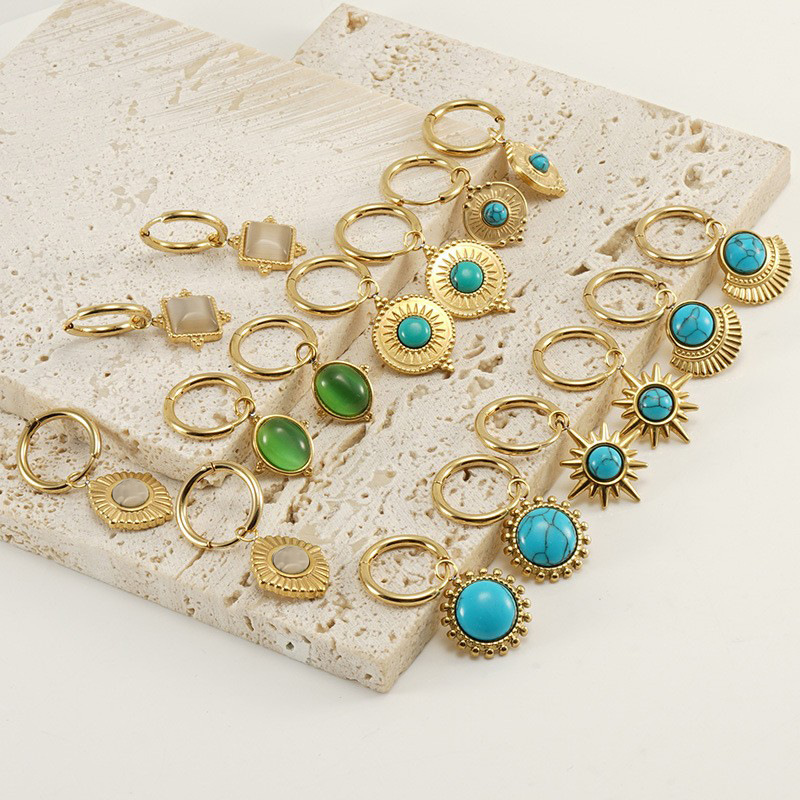 304 Stainless Steel Material Round, Water Droplets, Snake Pattern 1 Pair Retro Round Water Droplets Snake Inlay 304 Stainless Steel Artificial Gemstones Turquoise 18K Gold Plated Stainless Steel Earrings