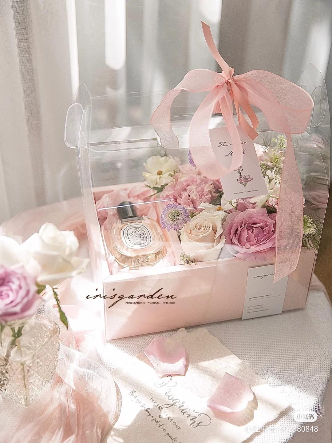 Caja de regalo de pastel de flores para el día de San Valentín Caja de regalo de mano Caja de regalo de flores portátiles transparentes Caja de regalo de flores de mano