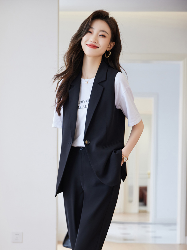 Apricot vest
