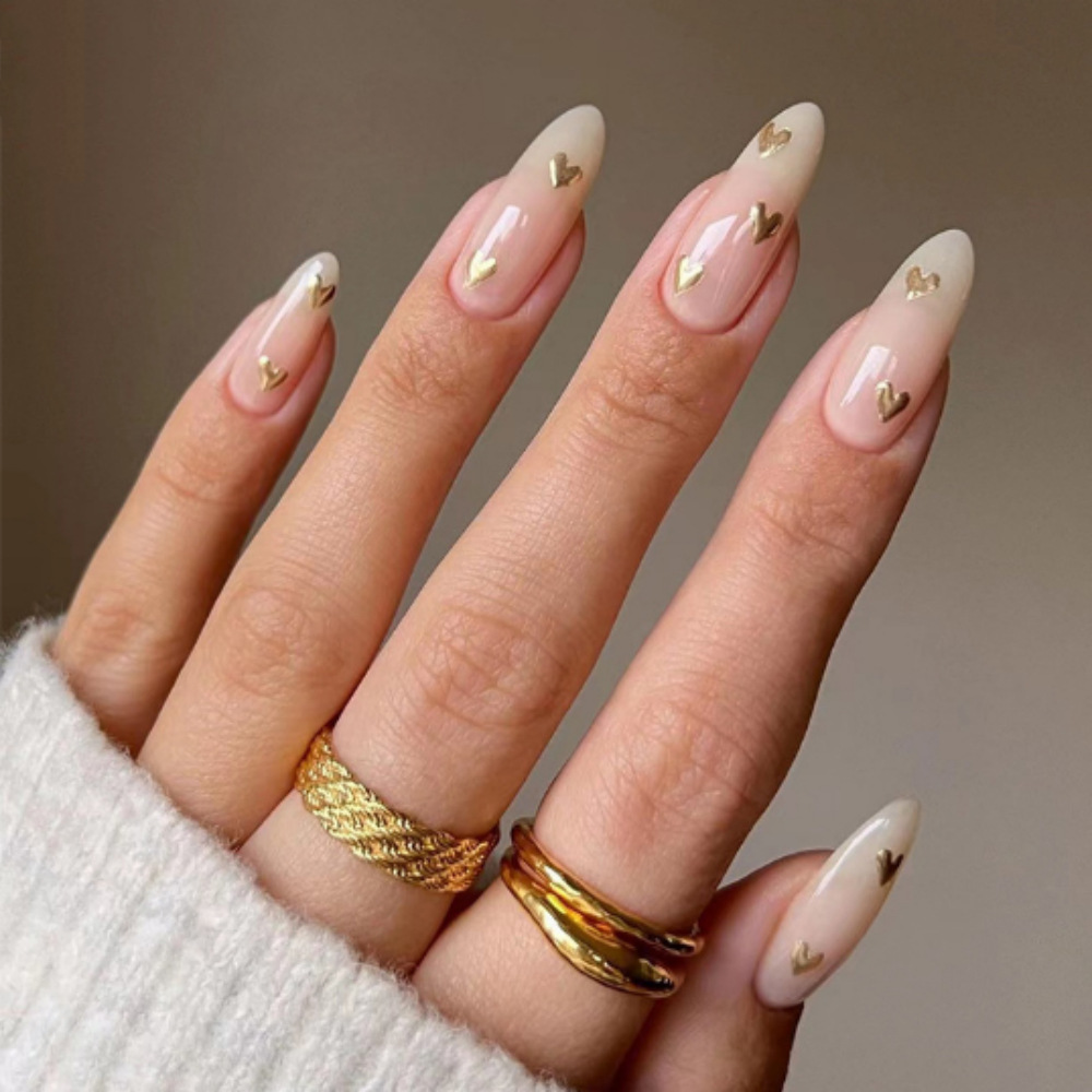 Uñas postizas de moda para exportación, pegatinas de uñas con corazón dorado, uñas postizas dulces y geniales, puntas de uñas a presión.