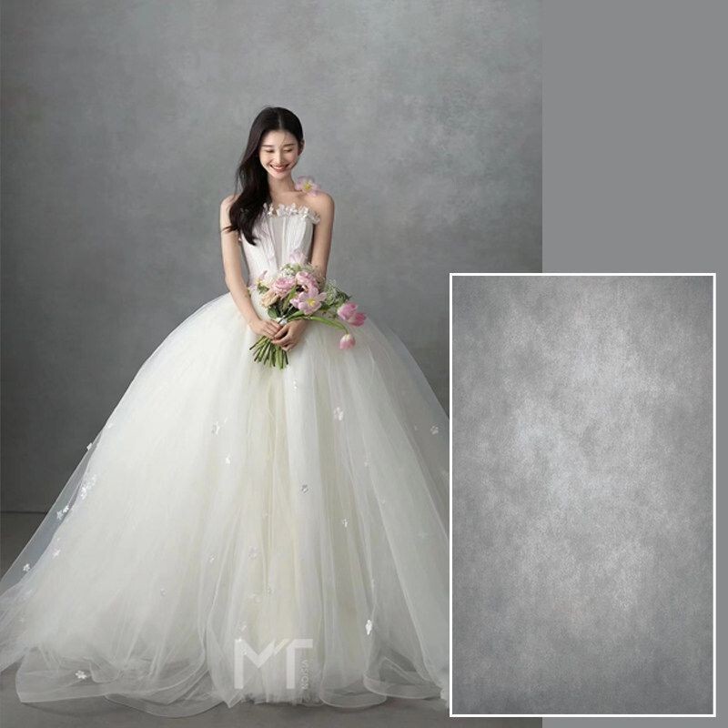 Photography backdrop cloth for wedding photo shoots, simple gray-toned background wall cloth for bridal gown portraits, fabric hanging cloth