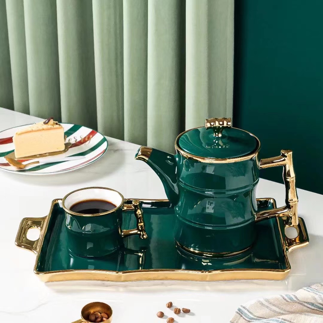 Estilo Europeo noble regalo traje de botella de agua fría Taza de cerámica conjunto de agua de color sólido conjunto de bambú hogar taza de beber