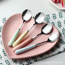 马卡龙陶瓷柄彩色不锈钢勺子儿童餐具汤勺饭勺创意高颜值勺子批发