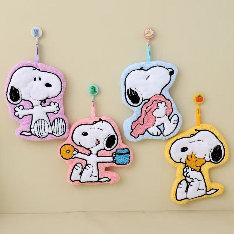 Coral Fleece Snoopy Cute Hand Towel, Kitchen Hangable Absorbent Thick Quick-Dry Towel, Children's Small Hand Towel