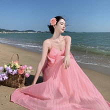 粉色吊带度假连衣裙女夏泰国旅行海边出游穿搭套装多巴胺海滩长裙