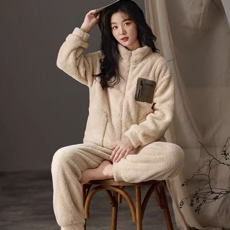 Coral veludo abrigo pareja pijama de invierno engrosado y veludo nuevo conjunto de ropa de hogar