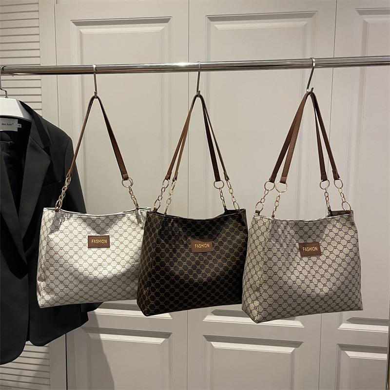 Cross-border damas retro moda pu mochila de cuero suave de transporte de gran capacidad bolsa de mano es ideal para el uso diario