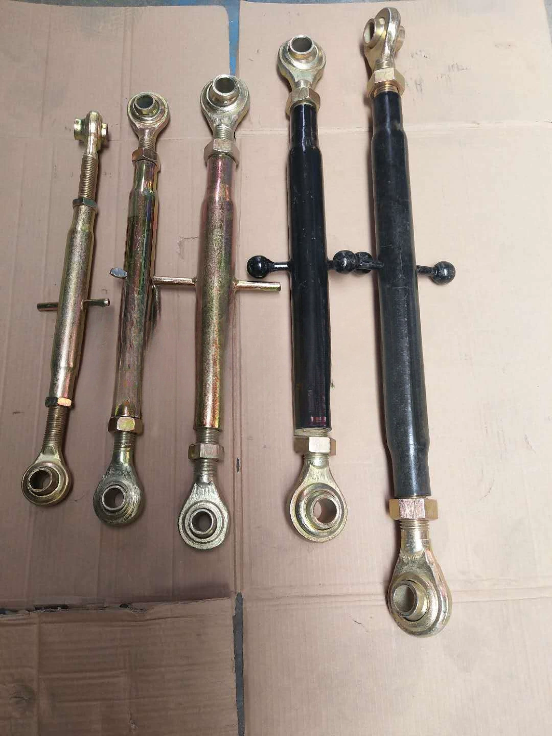 Трактор 404/554/704/904/1204 средний рычаг заднего центра подвески