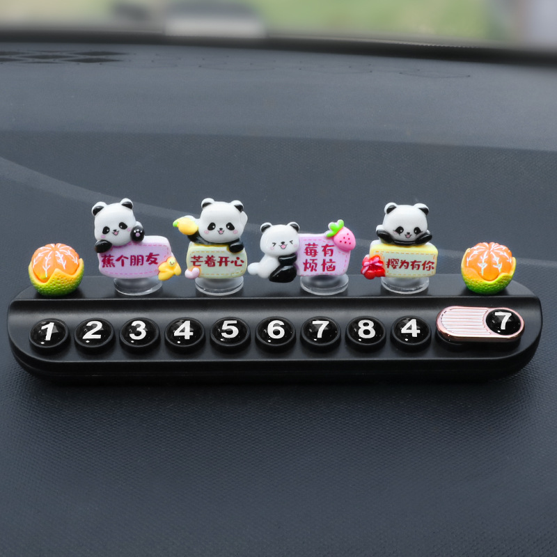 2024 nuevo adorno de coche panda lindo adorno de estilo de dibujos animados pequeño adorno de pantalla de navegación de consola central