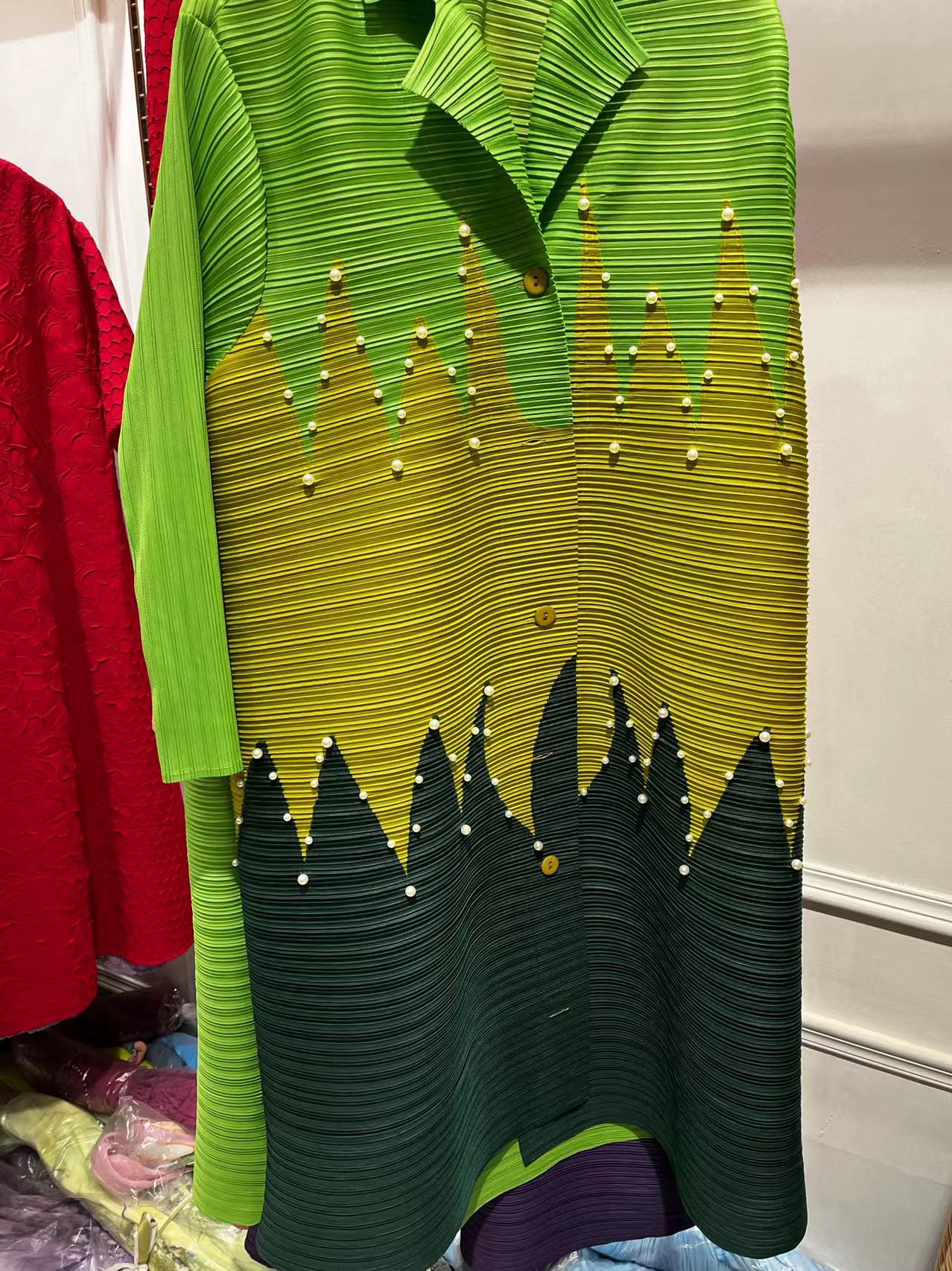 Vêtements pour femmes robe nouvelle robe plissée tempérament féminin contraste de couleur jupe perlée plissée ample_voghion.com