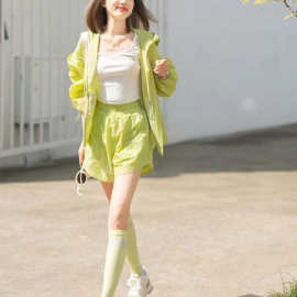 休闲运动服防晒衣短裤套装女2026春夏新款长袖薄款速干时尚两件套