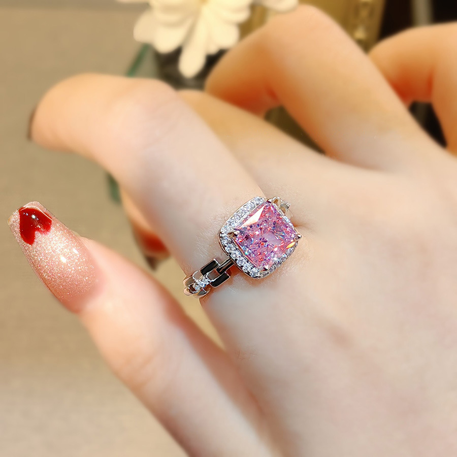 Anello di lusso da donna con diamante rosa taglio princess_voghion.com